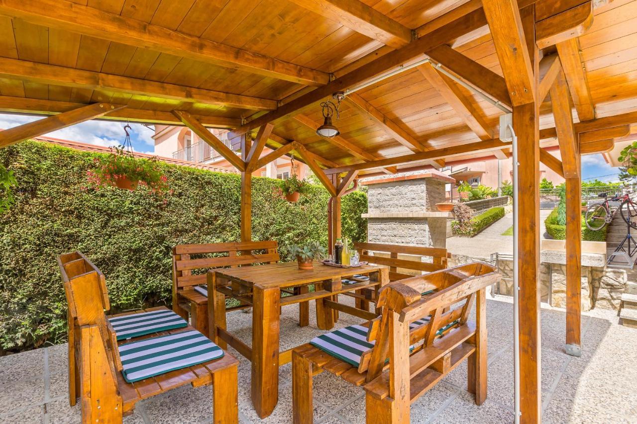Apartment Karmel Viskovo Экстерьер фото